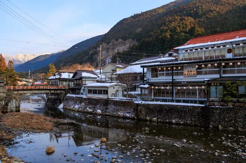 奈良不止有小鹿！7大必去旅游景点/地图/交通/美食推荐