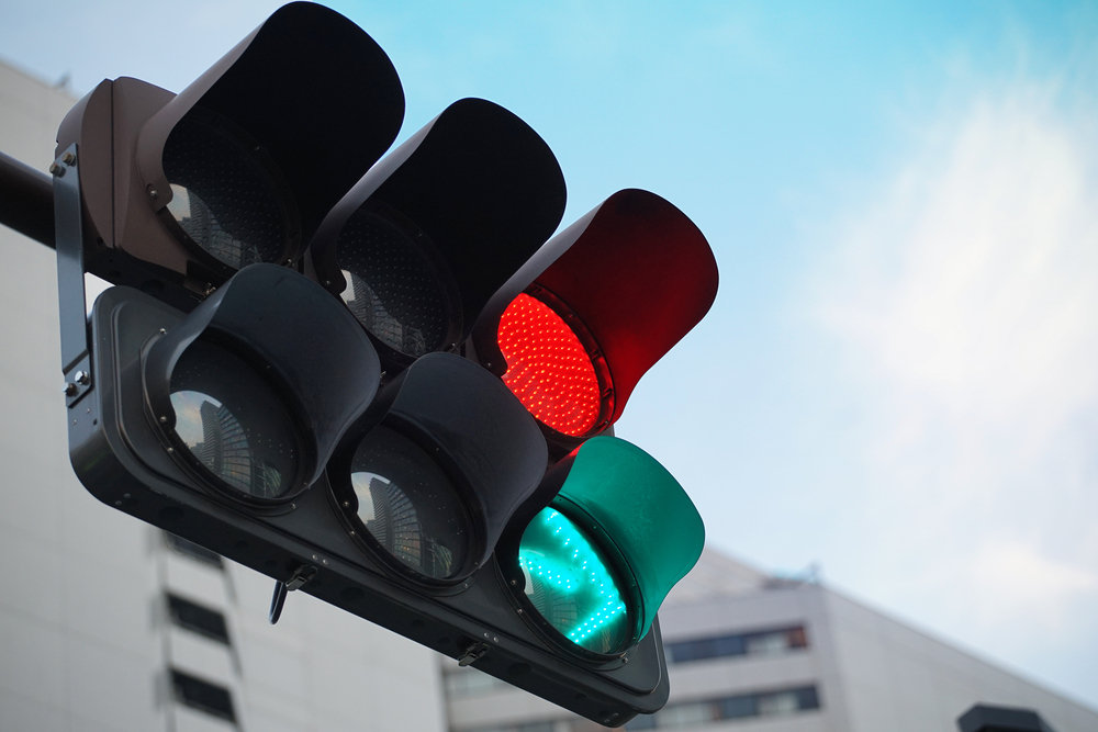 日本的绿色信号灯为什么叫“青色”？