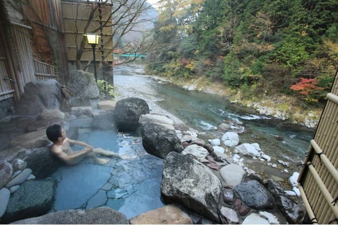 温泉之旅 鲜有人知的顶级温泉--“秘汤”龙神温泉 在哪里呢？