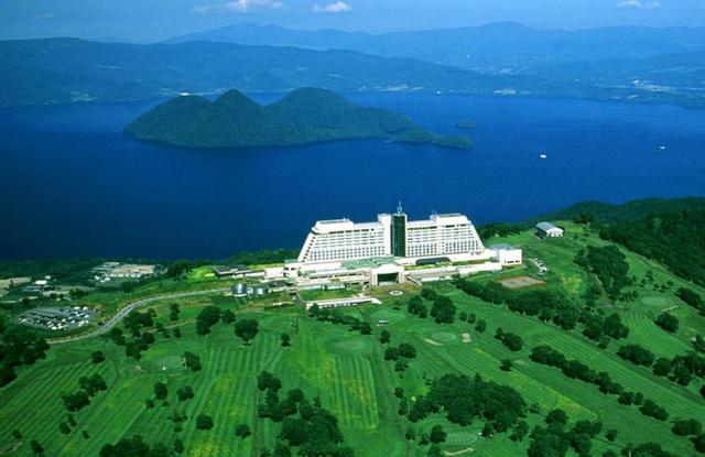 雪与汤的浪漫，北海道的这些绝美温泉满足你对日式温泉的所有幻想