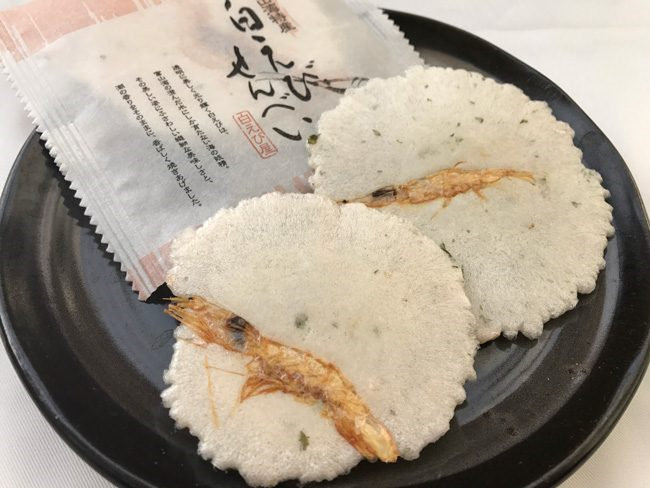 富山县的白虾和白虾煎饼