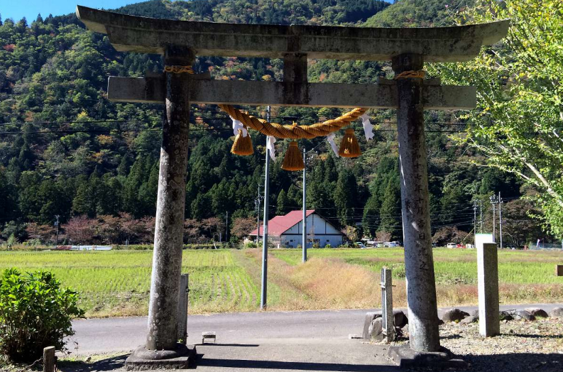 去岐阜根道神社，看“莫奈池塘”