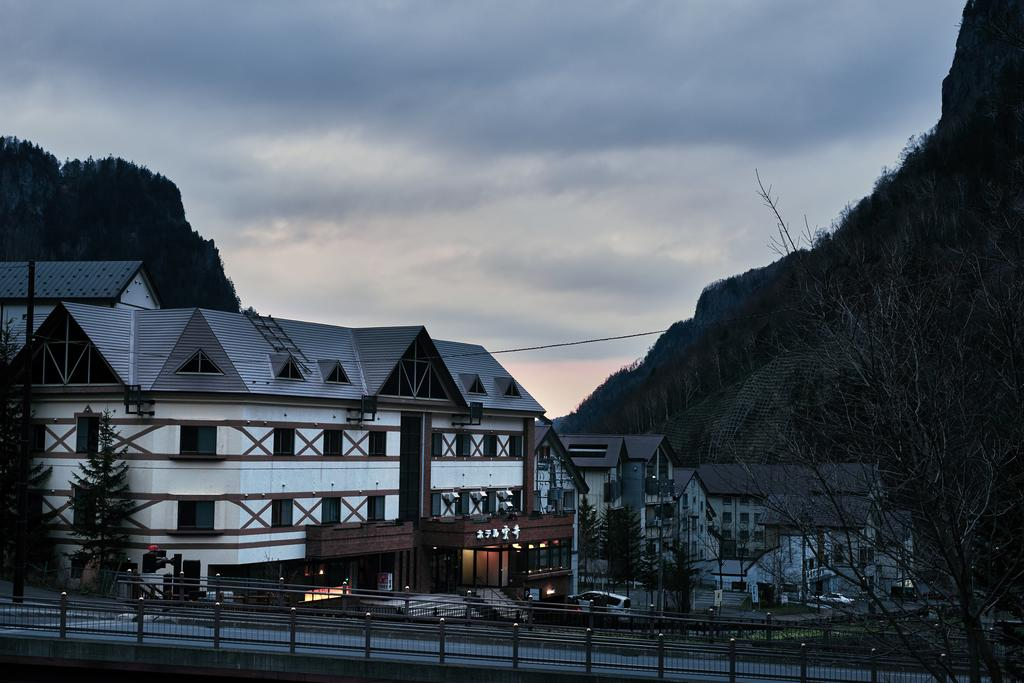 大山深处的秘境，去层云峡偷个懒