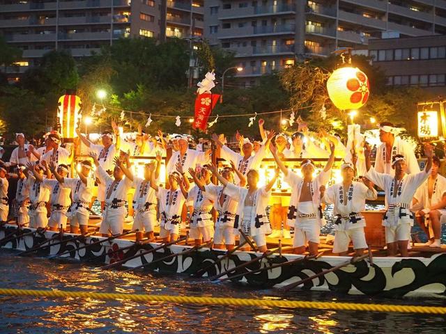 ä¸åäºä¸­å½çç¥­ç¥ï¼ä½ å¨æ¥æ¬ææ¸¸çå°çç¥­ç¥æ´»å¨å¹¶ä¸æ¯å¾æ­£ç»