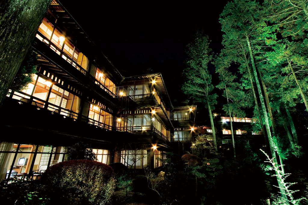 盘点日本九大顶级温泉酒店，有没有您去住过的呢？